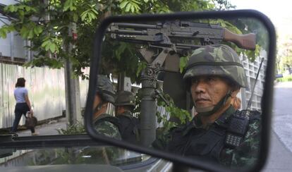 Los militares asumen todas las tareas relacionadas con la seguridad.