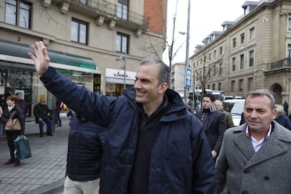 El secretario general de Vox, Javier Ortega Smith, en una concentración en Pamplona el pasado sábado.