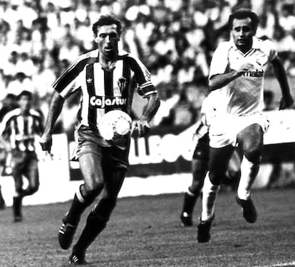 Partido de homenaje a Quini entre el Sporting de Gijón y el Real Madrid. Quini jugó el primer tiempo del partido celebrado el 21 de agosto de 1987. 