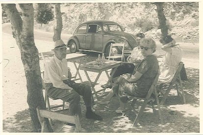 The Pavelić family on an outing, possibly to the newly opened Valley of the Fallen in 1959. 