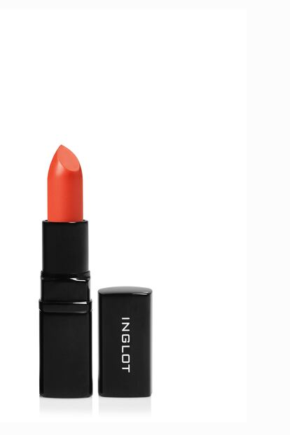 La firma de cosméica polaca Inglot te ofrece un tono rojo coral por si quieres conseguir unos labios suaves e hidratados a lo Angelina. Su precio es de 12 euros.