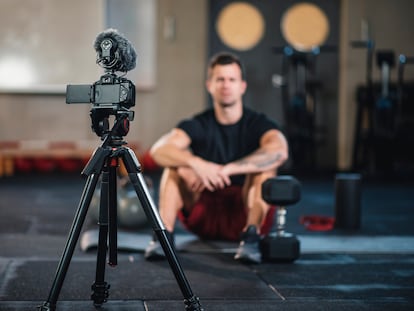 Frente a los 'influencers' del 'fitness' que prometen milagros han surgido entrenadores que intentan alertar a los más confiados.