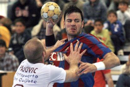 Iker Romero, durante un partido con el Barça.