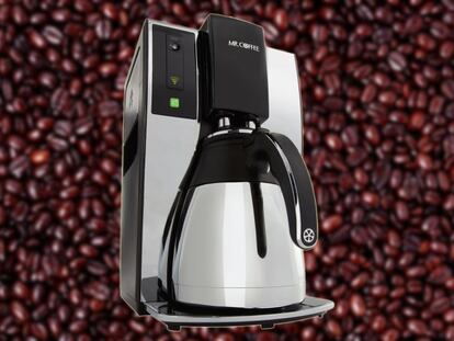 Con la Belkin Mr. Coffee® 10-Cup Smart Optimal Brew harás café desde el salón