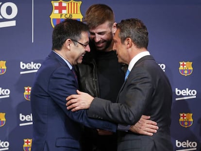 Bartomeu, Piqu&eacute; y el presidente de Beko, Ali Y. Koc.