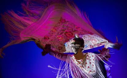 Una bailaora de la escuela de danza Ysabia, durante una actuación.