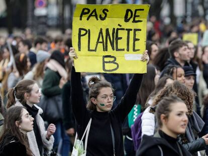 Manifestación en París pidiendo políticas contra el cambio climático.