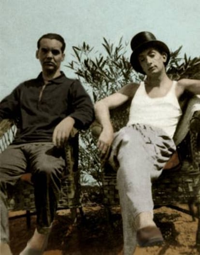 Federico García Lorca (izquierda) y Dalí, en Cadaqués en una imagen sin datar