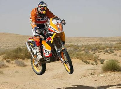 El piloto Marc Coma durante el rally de Túnez