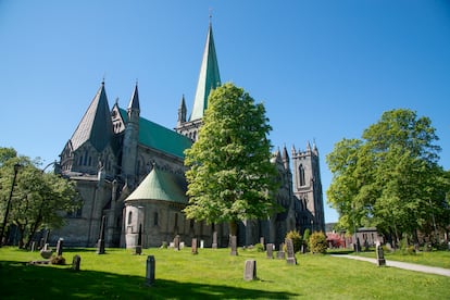 La catedral de Nidaros, en Trondheim, destino del Camino de San Olav (Noruega).