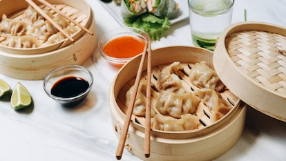 También se pueden utilizar para servir la comida en la mesa gracias a su diseño de plato. GETTY IMAGES.