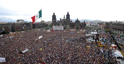 Panorámica del Zócalo el día de la toma legítima. 