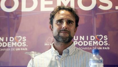 El inform&aacute;tico francoitaliano Herv&eacute; Falciani,en un acto sobre corrupci&oacute;n de Unidos Podemos.