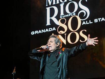 Un momento del concierto de Miguel Ríos en Granada para celebrar su 80º cumpleaños.
