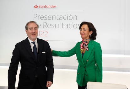 El consejero delegado del Banco Santander, Hector Grisi con la presidenta Ana Botín.
