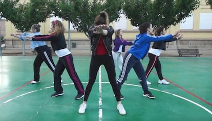 Una imatge del vídeo de l'AMPA.