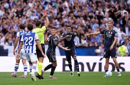 Huijsen, expulsado en el partido contra la Real Sociedad en Anoeta.