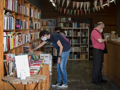 La librería Calders de Barcelona en julio, tras poder reabrir sus puertas por la pandemia.