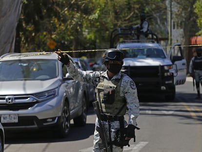 Elementos de la Guardia Nacional después de un enfrentamiento en Zapopán