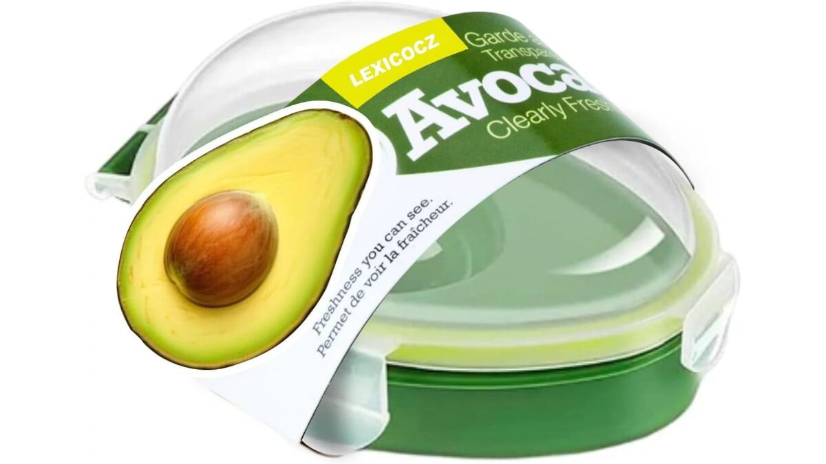 Este recipiente para guardar el aguacate está hecho de plástico.