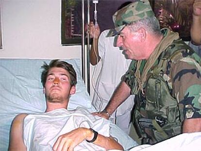Matthew Scott, en el hospital de Santa Marta donde fue trasladado por el ejército colombiano.