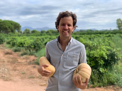 Gonzalo ?rculo est al frente de CrowdFarming, una plataforma en lnea en la que ms de 200 agricultores venden sus productos ecolgicos por toda Europa.