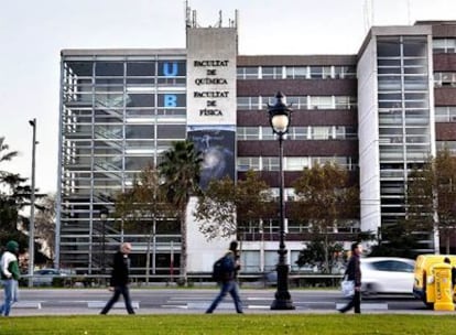 Facultades de Física y Química de la Universidad de Barcelona, en la avenida de la Diagonal.