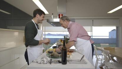 Iker Casillas y Bert&iacute;n Osborne, en &#039;En la tuya o en la m&iacute;a&#039;.