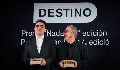 Vales, a l'esquerra, amb Carranza durant la cerimònia.