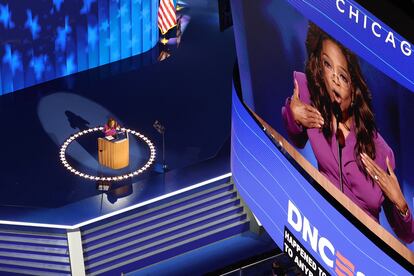 Oprah Winfrey on stage at the United Center in Chicago at the Democratic Convention on the 21st. 