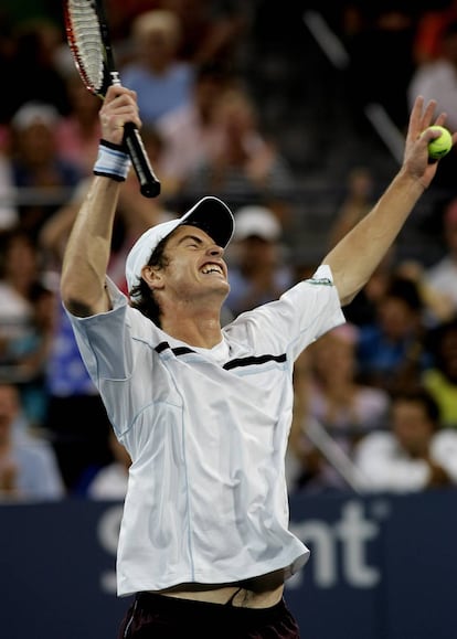 Un joven Andy Murray celebra la victoria sobre Andrei Pavel durante el US Open de 2005 en Nueva York.