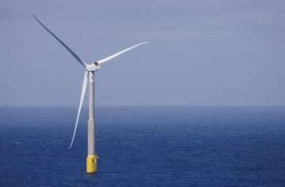 Turbina de Gamesa en la costa de Gran Canaria.