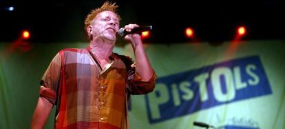El cantante y líder del grupo inglés The Sex Pistols, Johnny Rotten, en el Festival de Música Heineken Open'er 2008 en Gdynia, al norte de Polonia.