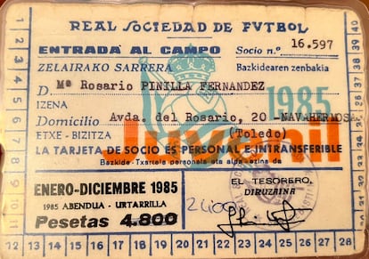 El carné de socio de la Real Sociedad de Rosario Pinilla de 1985.