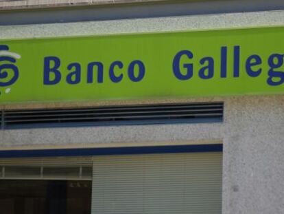 Logotipo del Banco Gallego en una sucursal