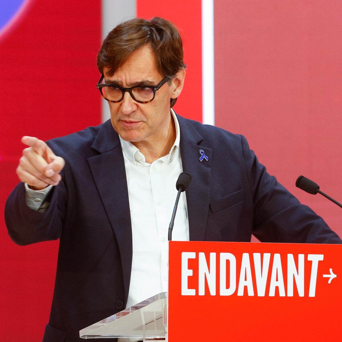 Claves del preacuerdo entre ERC y PSOE para investir a Illa como ...