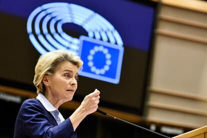 La presidenta de la Comisión Europea, Ursula von der Leyen, durante su intervención este miércoles ante el Parlamento Europeo en Bruselas.