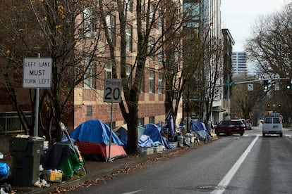 Tents line a sidewalk in Portland, december 2020, when a record number of homeless deaths were driven by meth and fentanyl.