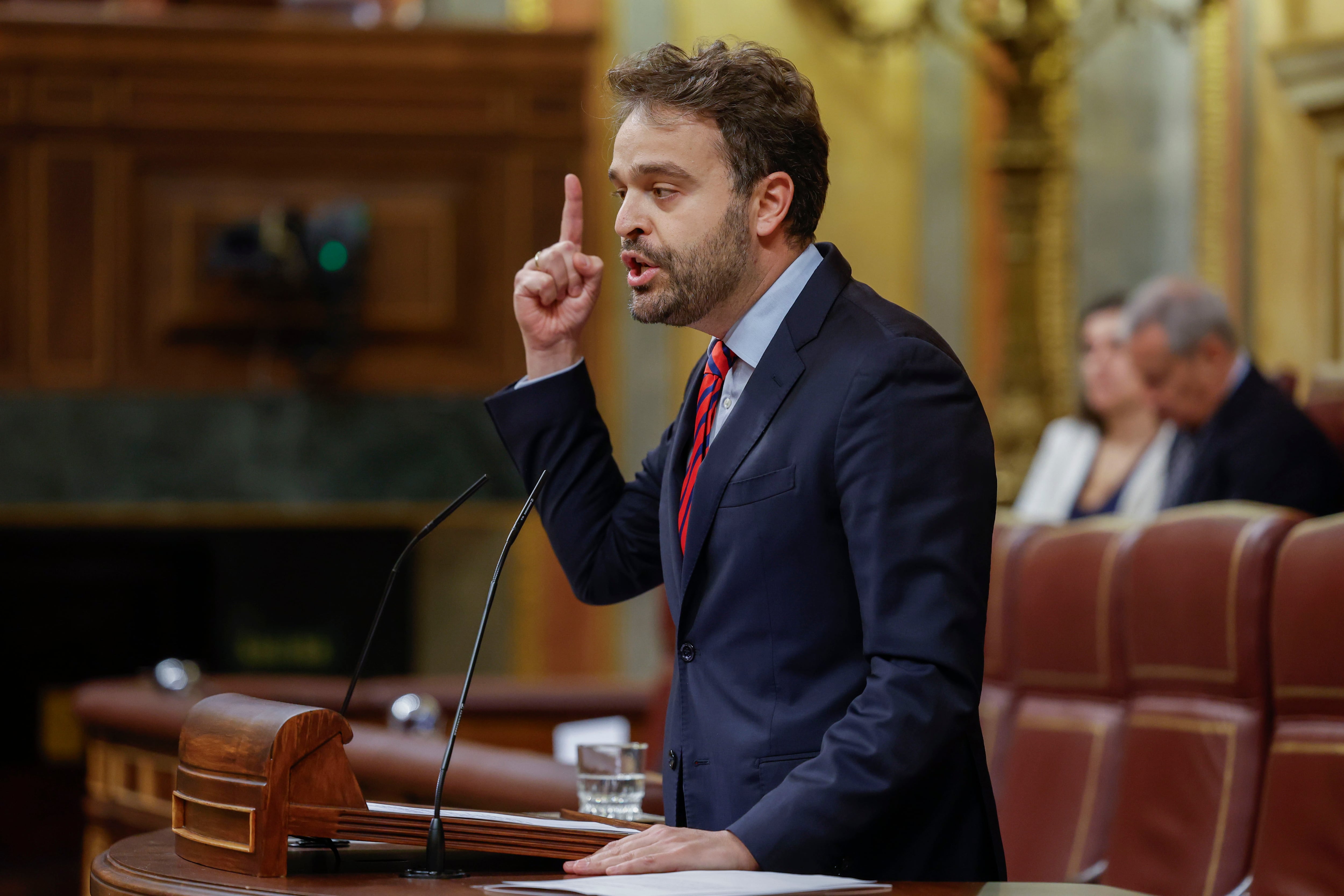 El PSOE andaluz teme a las primarias: dirigentes socialistas buscan una salida consensuada a Juan Espadas que las evite