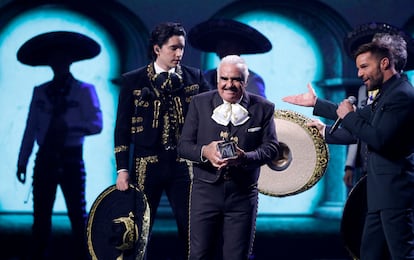 Muere Vicente Fernandez