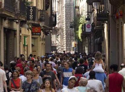 La calle de la Portaferrissa, una de las principales vías comerciales de Barcelona.