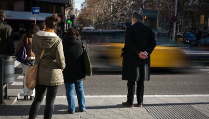 Vianants en el passeig de Gràcia de Barcelona.