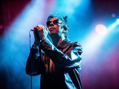 Ian McCulloch, en un concierto el pasado mes de agosto en Turín (Italia). 