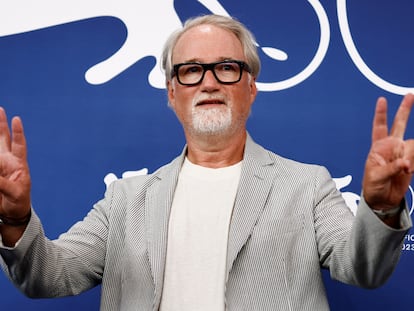 El director David Fincher posa en el festival de Venecia por el estreno de 'El asesino', el 3 de septiembre de 2023.