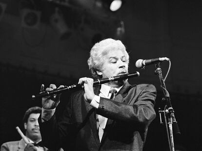 Johnny Pacheco, en un concierto en Ámsterdam en 1988.