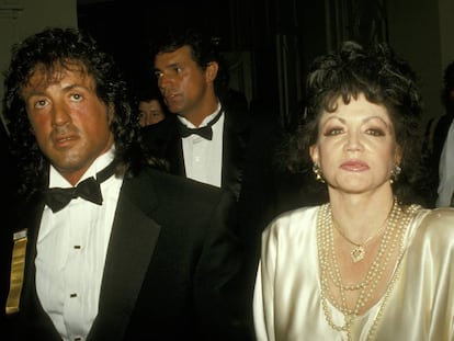 Jackie Stallone acompañada de su hijo Sylvester (tiene otros dos hijos y siete nietos) en un homenaje que recibió el actor en 1988.