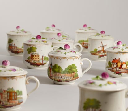 Tarros de crema con decoración de vistas de La Haya, Ansbach, pintados en La Haya, en 1776-1790.