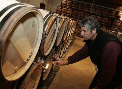 Bodega de vino de Burdeos.