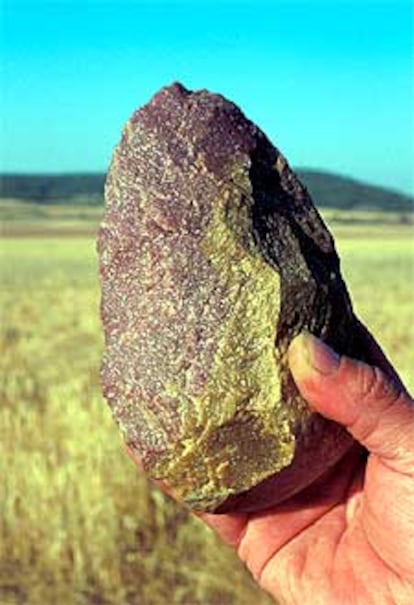 El hacha de piedra <i>Excalibur.</i>
