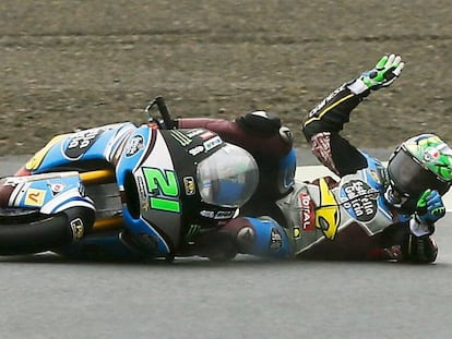 Franco Morbidelli se cae en Motegi.